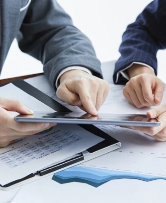 政府采购中，招标文件不得将这些要素作为评